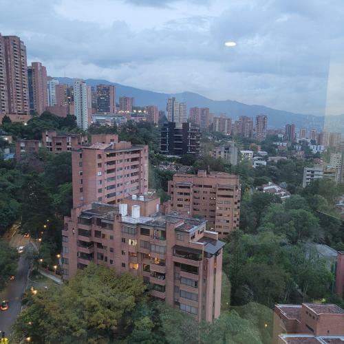 Hermosa Vista Apartamento Poblado Medell�n