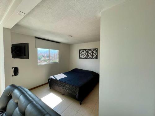 Sunny Laureles Apartment