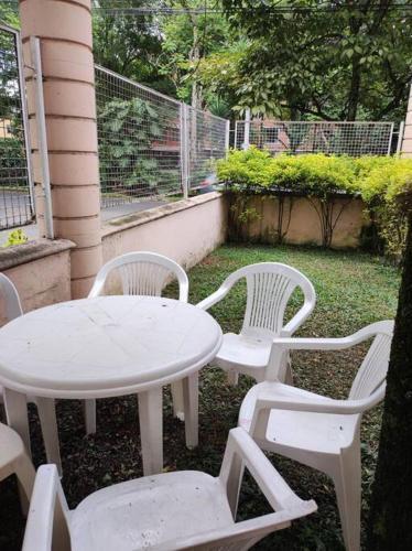 Casa C�moda, Cerca Parque Acu�tico En Medellin
