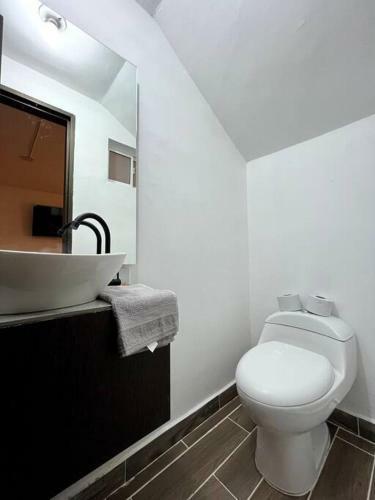 Theluxe Apartaestudio Laureles 1