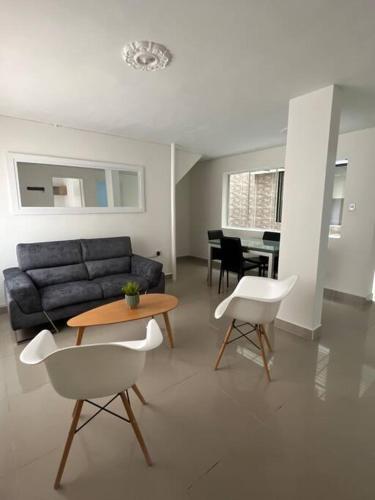 Apartamento Traditional Roomy House
