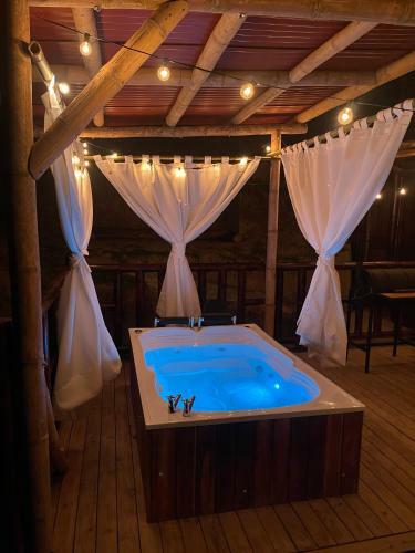 Bamboo Lodge, Vista Privilegiada A Las Monta�as