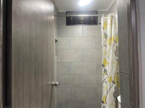 102 Peque�o Apartaestudio