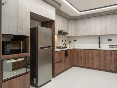 Apartamento Impressive 3br With Modern Balcony