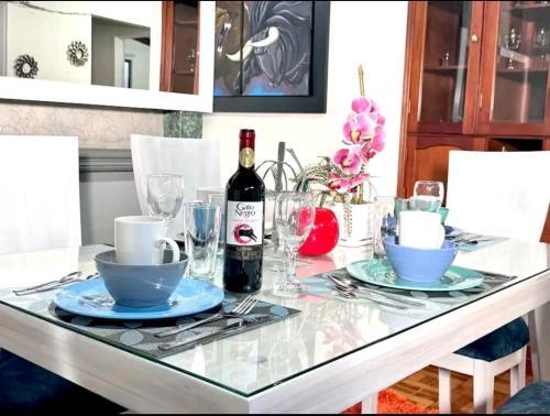 �hermoso Y Amplio! Apartamento Laureles Medell�n