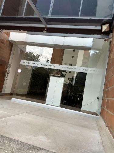 Apartamento El Poblado Ed La Frontera
