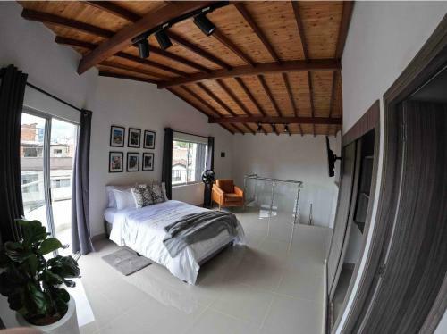 Apartamento Hermoso Loft Cerca Al Poblado 100% Privado