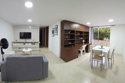 Apartamento Full En Medell�n, Loma De Los Bernal