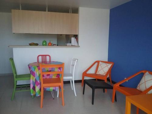 Apartamento Flat Iluminado/vista A La Ciudad/metro Cerca