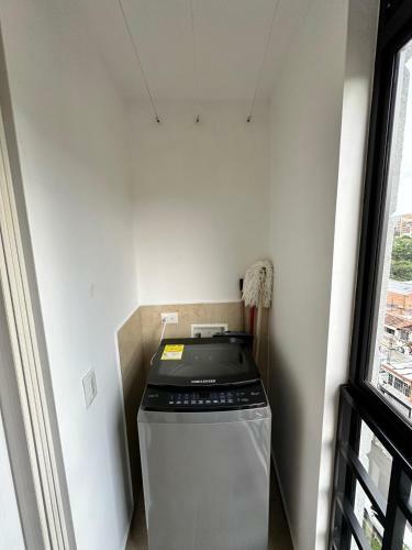 702 Apartamento Laureles Cerca A La 70 Y Estadio