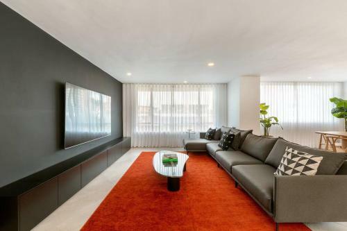 Villa Provenza Luxury Penthouse ? Pvt. Rooftop ? Jacuzzi