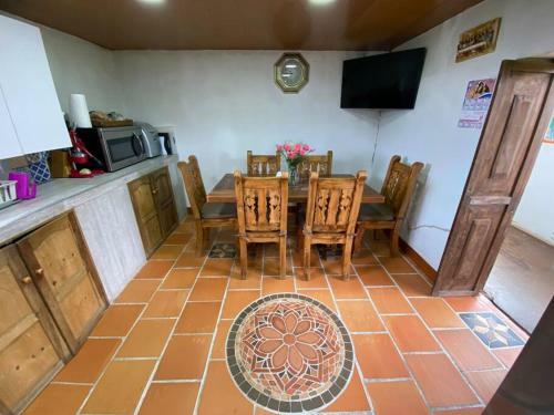 Linda Casa Colonial Remodelada