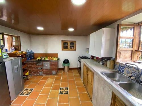 Linda Casa Colonial Remodelada