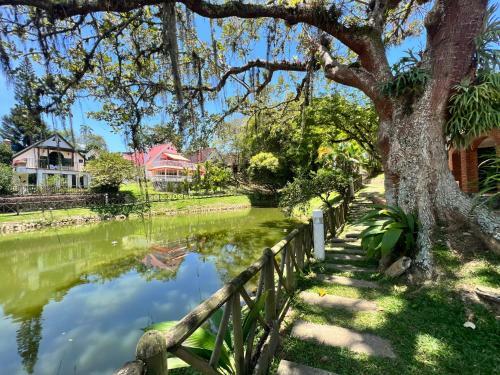 Moderna Caba�a En Ruitoque Condominio