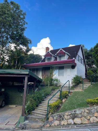 Moderna Caba�a En Ruitoque Condominio