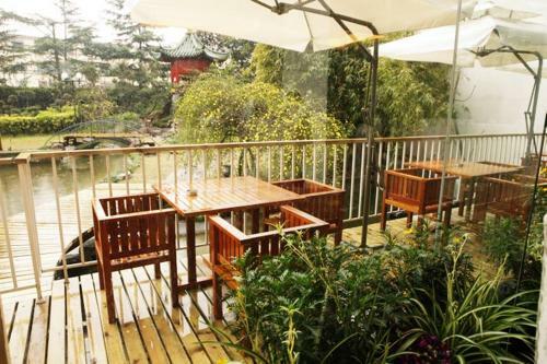 Grand Skylight Gardens Hotel Shanghai Bai Se Road