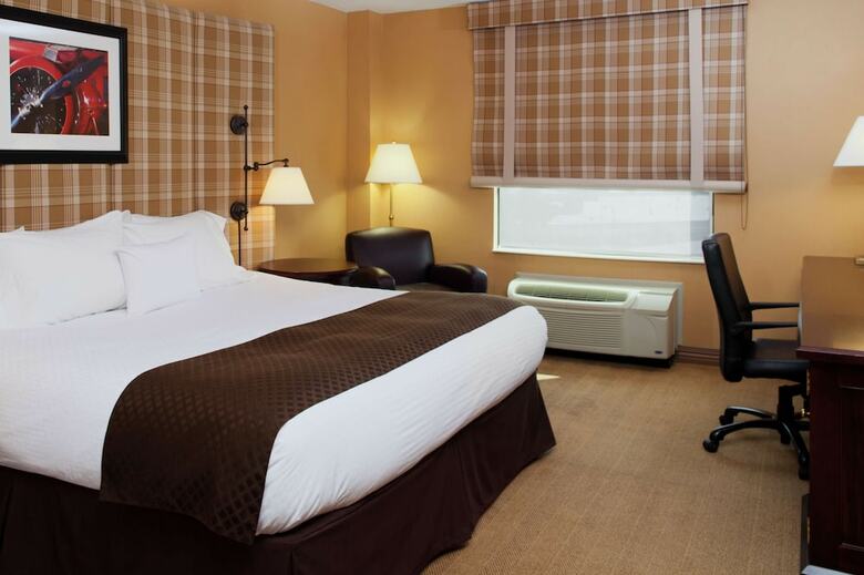 Hotel Doubletree By Hilton Cincinnati Airport