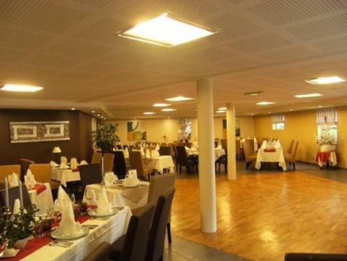 Hotel Logis H�tel De La Tour