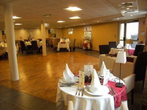 Hotel Logis H�tel De La Tour