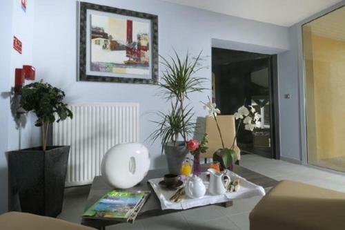 Hotel Logis H�tel De La Tour