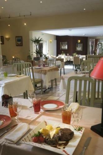 Hotel Logis H�tel De La Tour