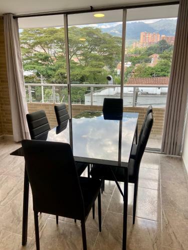 Apartamento Con Excelente Ubicaci�n En Envigado