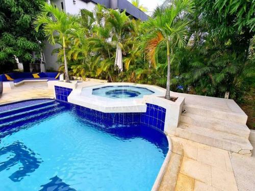 Hermosa Casa En El Pe�on