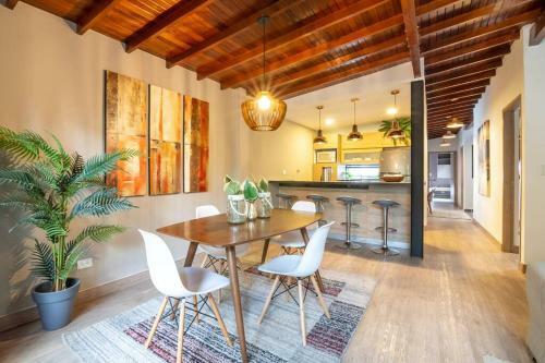 Apartamento Casa Jardines, Moderna Y Tradicional Casa En Envigado