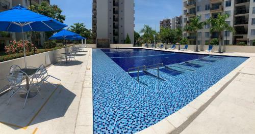 Lujoso Apartamento Hacienda Pe�alisa