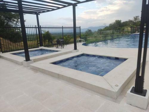 Apartamento Lujoso Y C�modo Apto Con Jacuzzi Privado