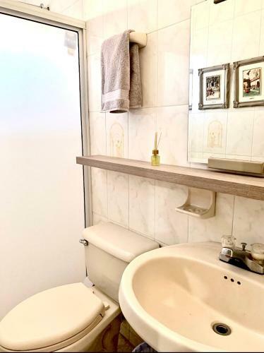 Apartamento En El Rodadero, Muy Bien Ubicado