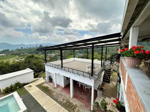 Villa Mercy, Finca Con Jacuzzi Cerca A Pereira