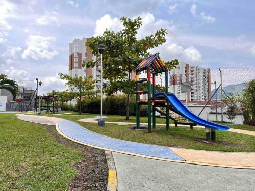 Apartamento Nuevo, Central, Hermosa Vista.