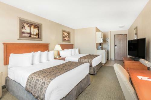 Hotel Ramada Inn & Suites