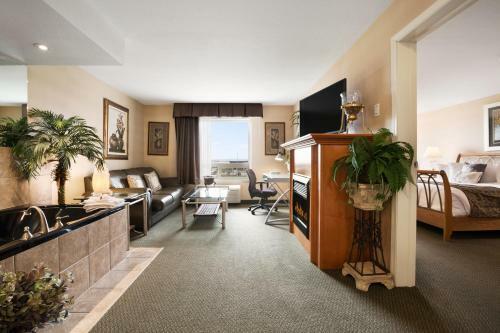 Hotel Ramada Inn & Suites