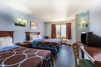 Hotel Super 8 Garland North Dallas