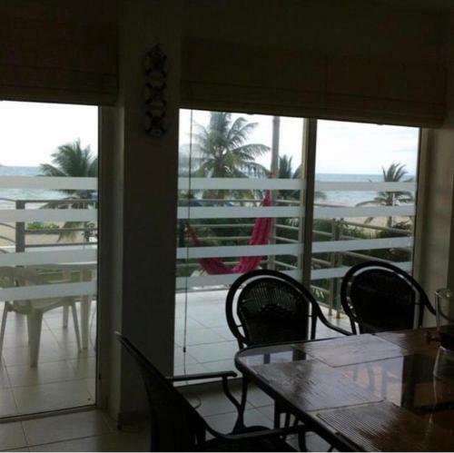 Apartamento Frente A La Playa En Cove�as