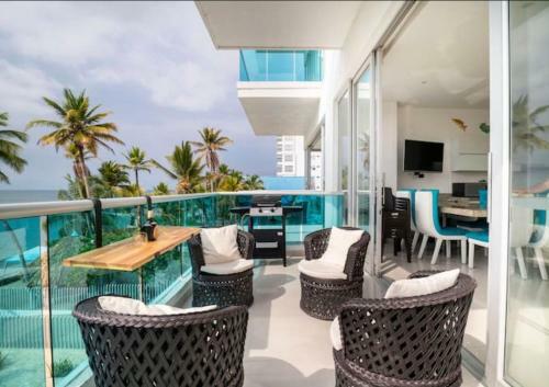 Apartamento En Cove�as Con Excelentes Comodidades.
