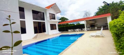 Casa Campestre Casa Blanca