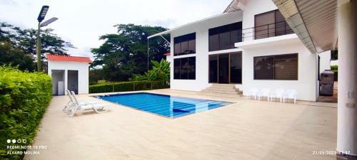 Casa Campestre Casa Blanca