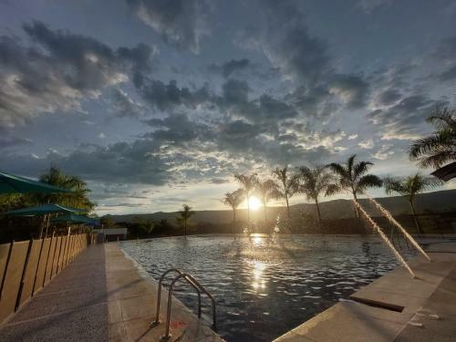 Villa Mansi�n Con Piscina Privada