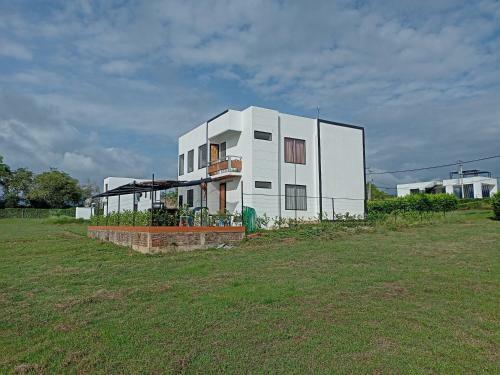 Villa Mansi�n Con Piscina Privada
