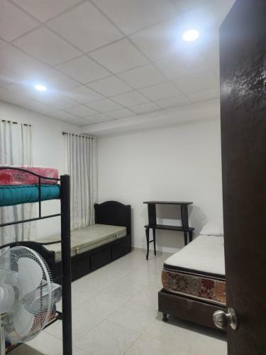 Villa Mansi�n Con Piscina Privada