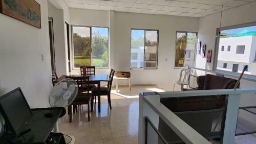Villa Mansi�n Con Piscina Privada