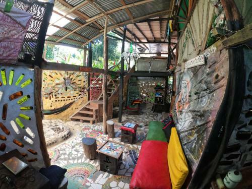 Agroturismo Reciclarte Galer�a Hostal