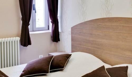 Hostal La Maison Des Officiers