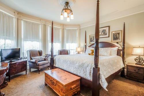 Bed & Breakfast O Canada House