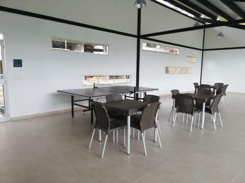 Amplio Apartamento Con Terrazas Y Vista �nica Cafetera