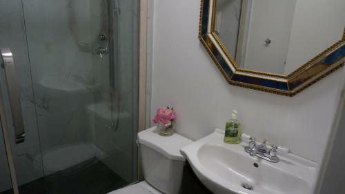 Hostal Margie Townhome Suites