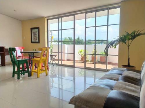 Apartamento Luminoso Hospedaje Con Balc�n